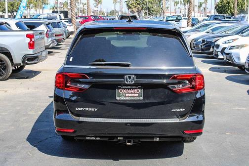 Crystal Black Pearl 2024 Honda Odyssey Sport