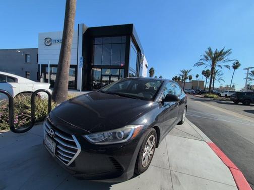 Phantom Black 2017 Hyundai ELANTRA SE