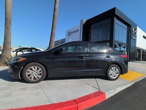 Phantom Black 2017 Hyundai ELANTRA SE