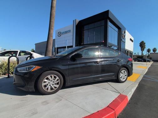 Phantom Black 2017 Hyundai ELANTRA SE