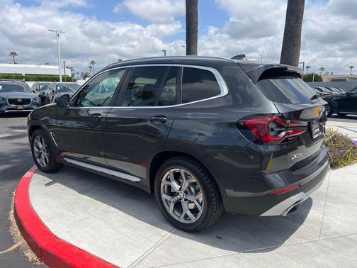 Dark Graphite Metallic 2022 BMW X3 sDrive30i