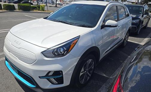 Snow White Pearl 2022 Kia Niro EV S