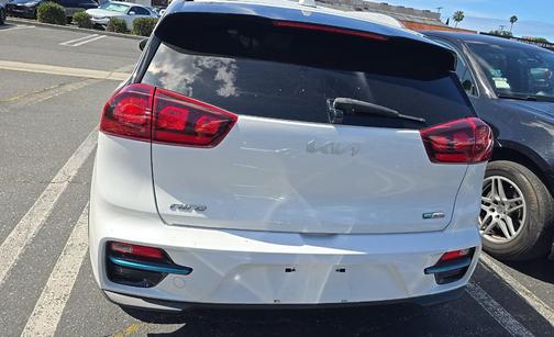 Snow White Pearl 2022 Kia Niro EV S