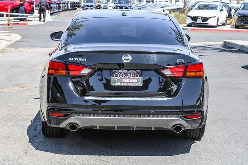 Super Black 2020 Nissan Altima SR FWD
