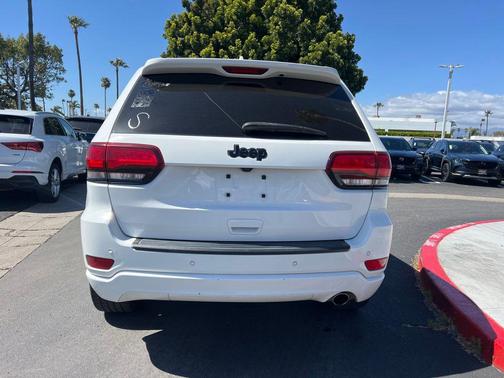 Bright White Clearcoat 2019 Jeep Grand Cherokee Altitude