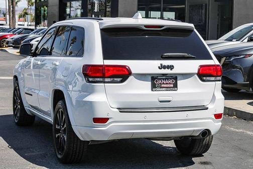 Bright White Clearcoat 2019 Jeep Grand Cherokee Altitude