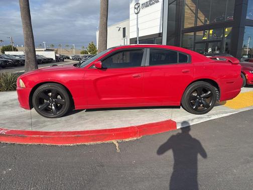 Redline 3 Coat Pearl 2013 Dodge Charger SXT