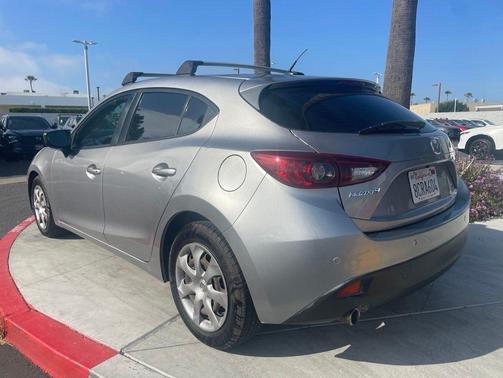 Liquid Silver Metallic 2015 Mazda Mazda3 i Sport