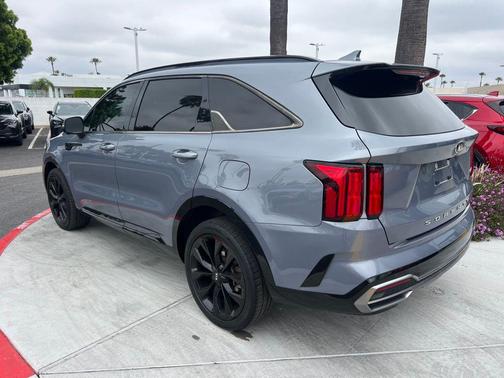 Everlasting Silver 2021 Kia Sorento SX