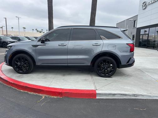 Everlasting Silver 2021 Kia Sorento SX