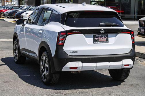 Fresh Powder 2025 Nissan Kicks SV