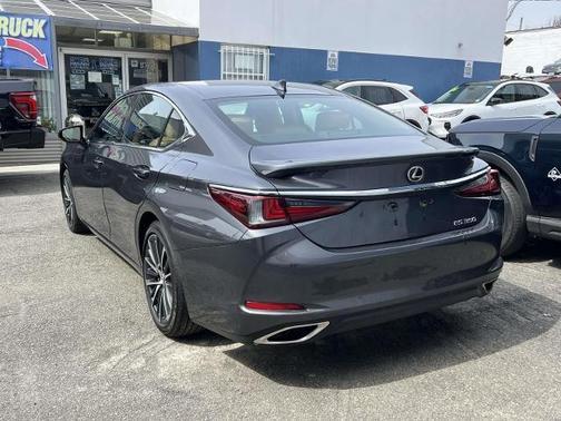 Gray 2023 Lexus ES 350