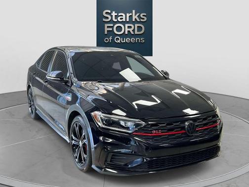 Deep Black Pearl Effect 2021 Volkswagen Jetta 2.0T AUTOBAHN