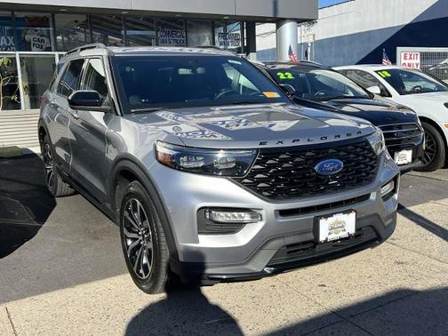 2022 Ford Explorer ST-LINE