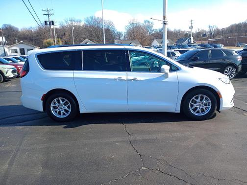2021 Chrysler Pacifica Touring-L