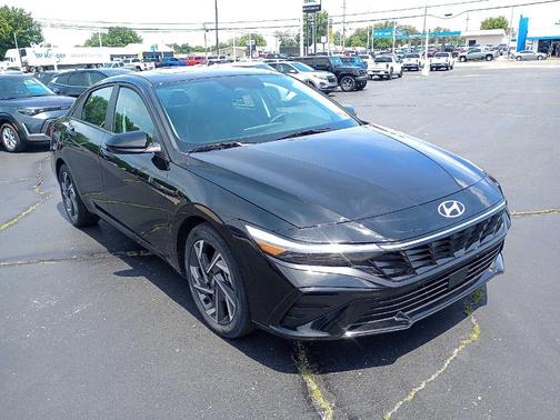 2025 Hyundai ELANTRA SEL Convenience