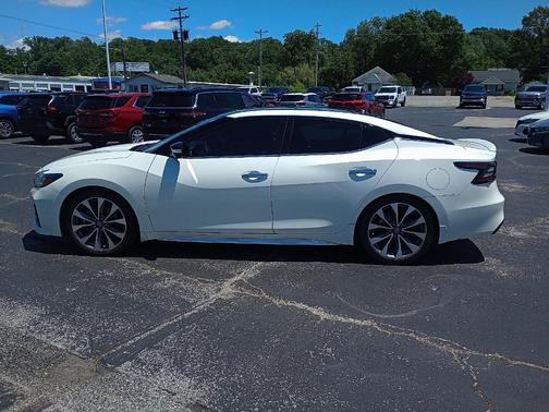 2021 Nissan Maxima Platinum