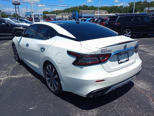 2021 Nissan Maxima Platinum