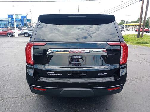2023 GMC Yukon SLE