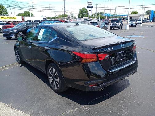 2022 Nissan Altima 2.5 SL