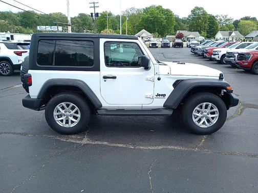 2023 Jeep Wrangler Sport