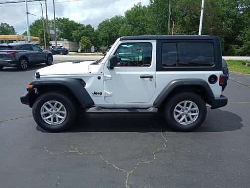 2023 Jeep Wrangler Sport
