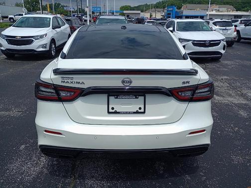 2023 Nissan Maxima SR
