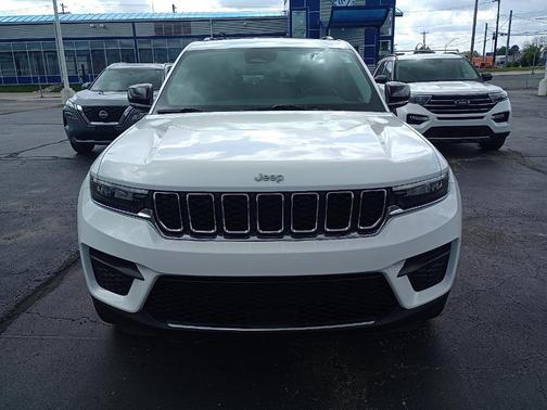 2022 Jeep Grand Cherokee Laredo