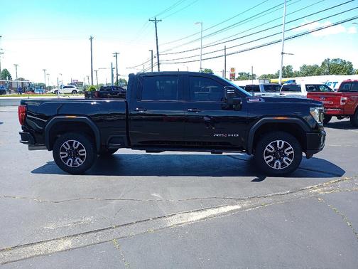 2023 GMC Sierra 2500 AT4