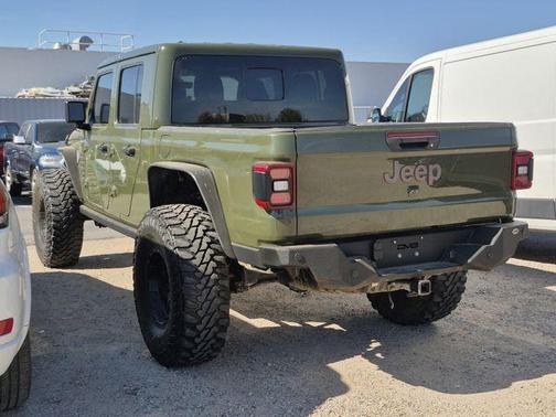 Sarge Green Clearcoat 2021 Jeep Gladiator Rubicon