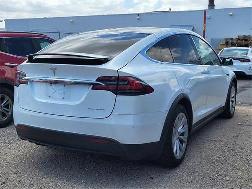 2020 Tesla Model X Long Range