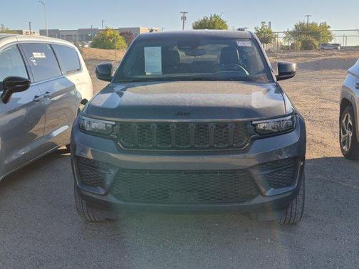 Metallic 2024 Jeep Grand Cherokee Laredo