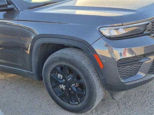 Metallic 2024 Jeep Grand Cherokee Laredo