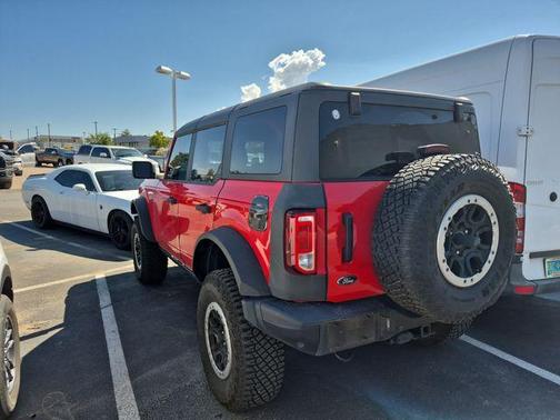 Race Red 2023 Ford Bronco Black Diamond