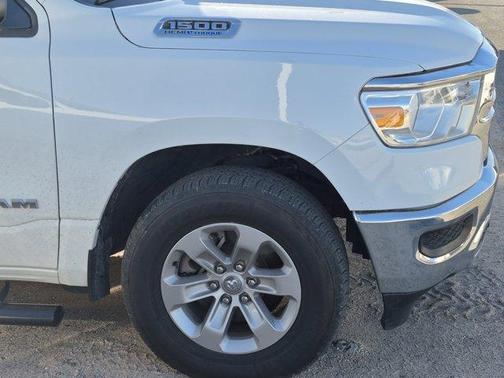 Bright White Clearcoat 2023 RAM 1500 Laramie