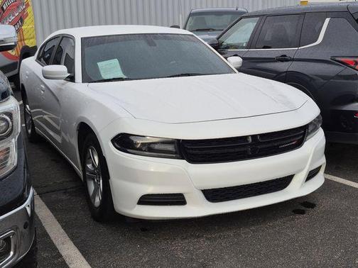 White 2021 Dodge Charger SXT