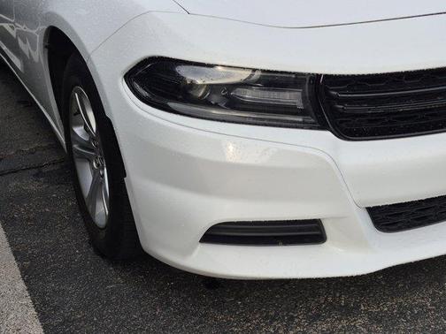 White 2021 Dodge Charger SXT
