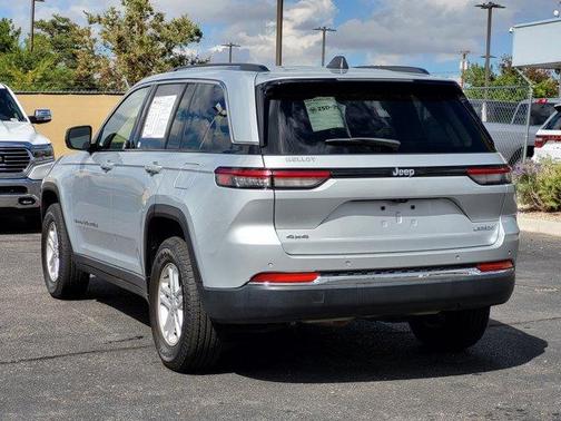 2023 Jeep Grand Cherokee Laredo