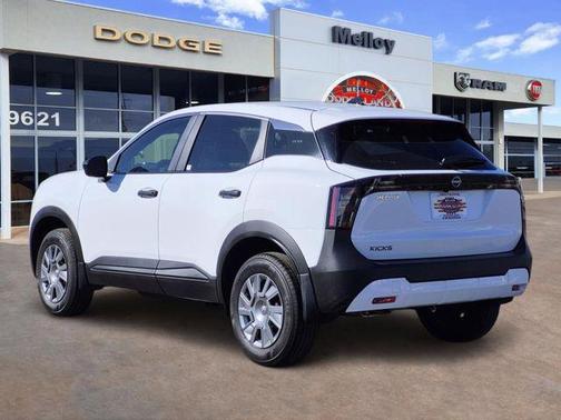 Fresh Powder 2026 Nissan Kicks S