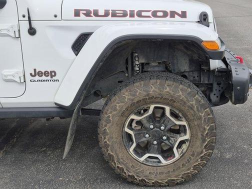 Bright White Clearcoat 2020 Jeep Gladiator Rubicon