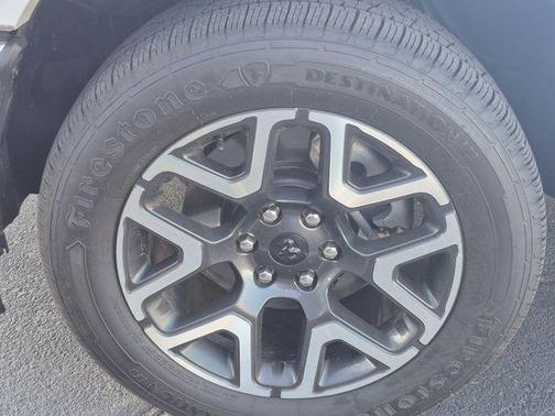 Bright White Clearcoat 2025 RAM 1500 Laramie