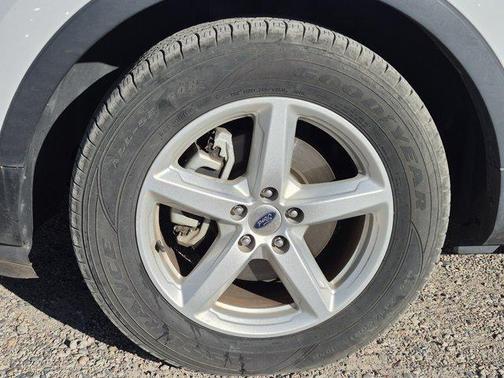 Oxford White 2018 Ford Explorer Base