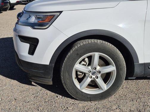 Oxford White 2018 Ford Explorer Base