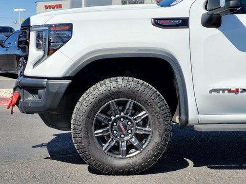 Summit White 2024 GMC Sierra 1500 AT4X