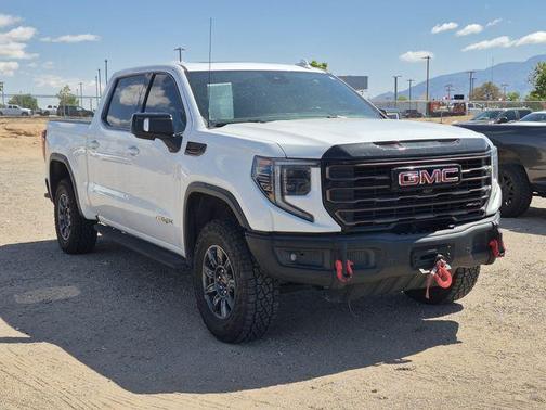 Summit White 2024 GMC Sierra 1500 AT4X