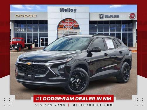 Black Metallic 2025 Chevrolet Trax LT