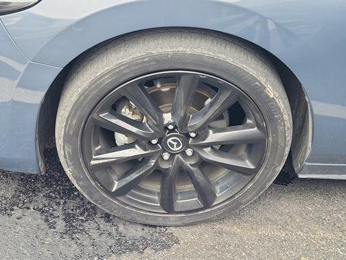 2024 Mazda Mazda3 2.5 S Carbon Edition