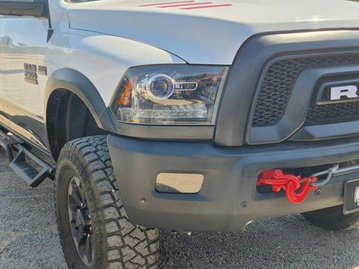 Bright White Clearcoat 2018 RAM 2500 Power Wagon