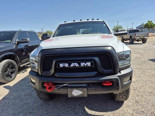 Bright White Clearcoat 2018 RAM 2500 Power Wagon