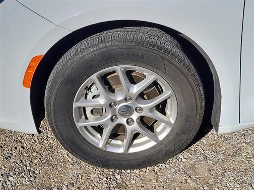 2024 Chrysler Pacifica Touring-L